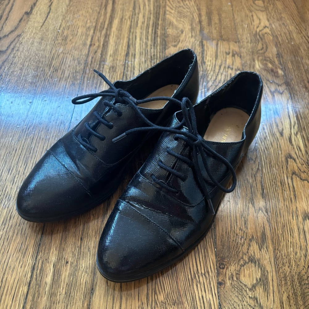 Saks Fifth Avenue Black Lace Up Loafers Size 7
